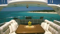 Maximus II - Flybridge Dining